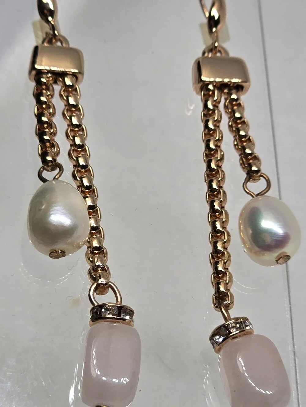 White House Black Market WHBM Pearl Rose Goldtone Quartz 2.5